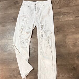 Distressed White baggy Jeans